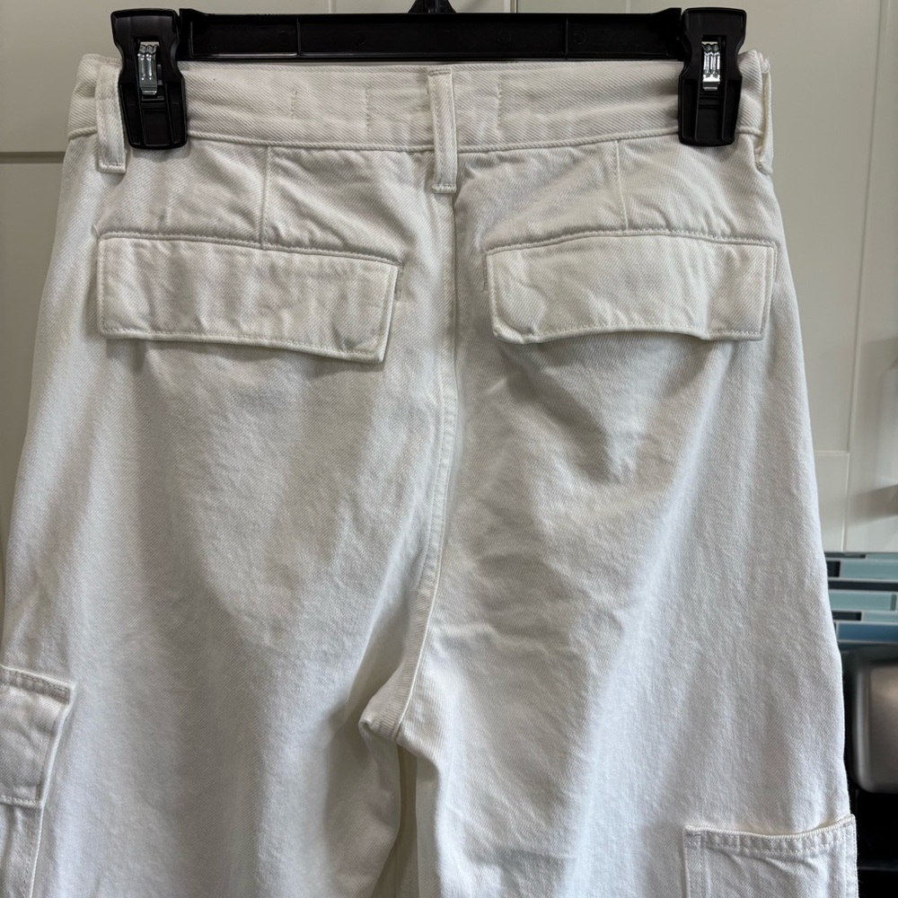 Aritzia Denim Forum The '90s Millie Hi-rise Cargo Jean - Picture 8 of 11